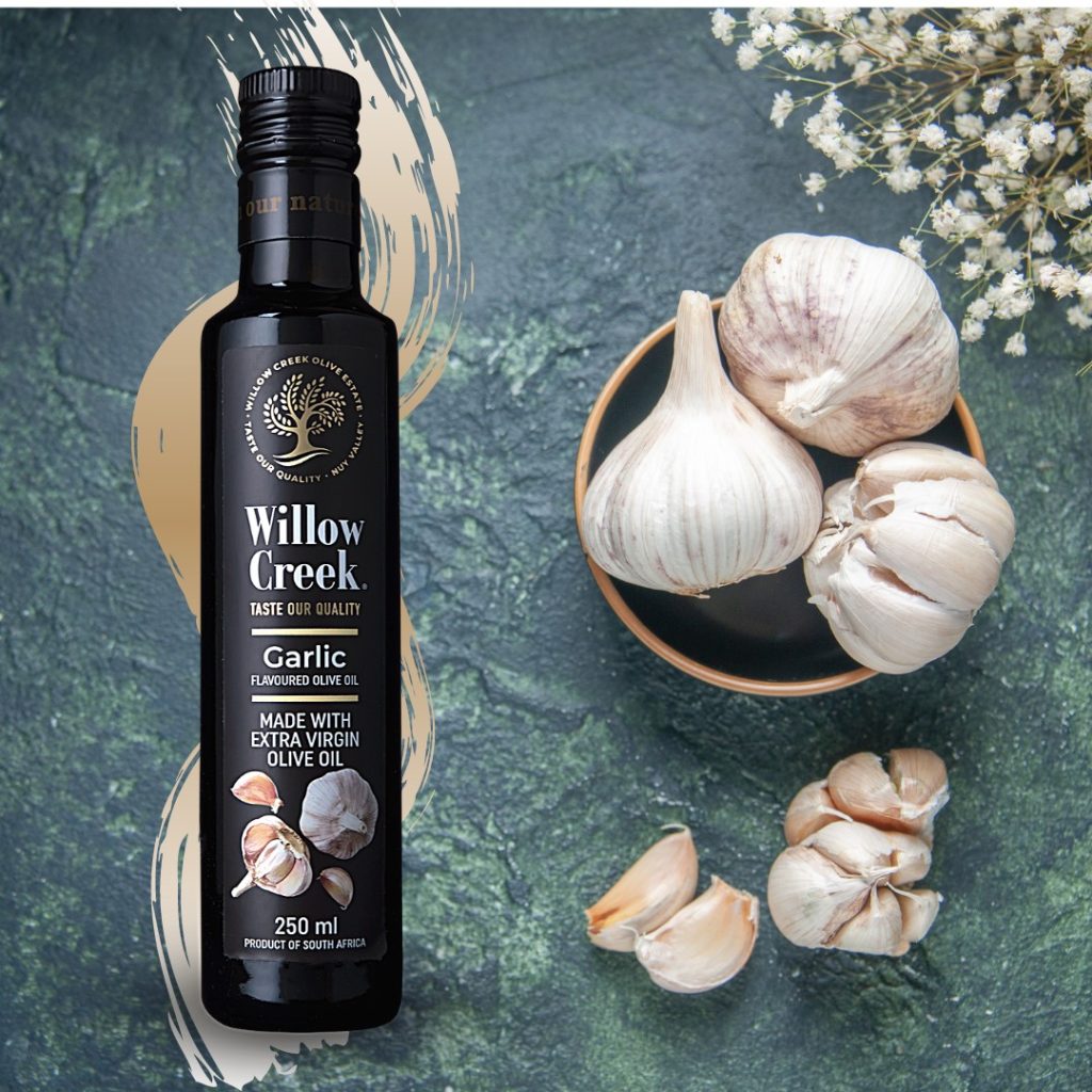 Willow Creek Olives 6 Willow Creek Garlic Flavoured Oil Gold